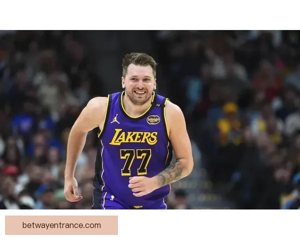 湖人伤情再添变数里夫斯核磁检查出战存疑东契奇仍无限期休战